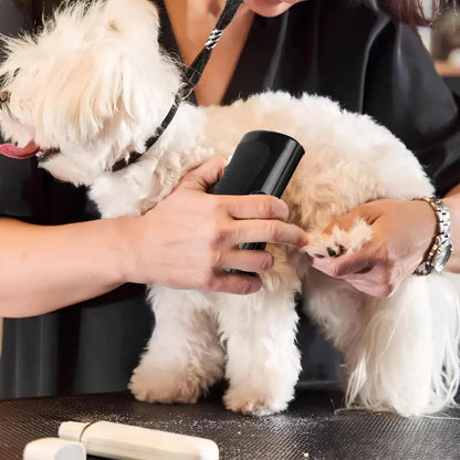 GripBrush™ – The Magic Dog Grooming Brush